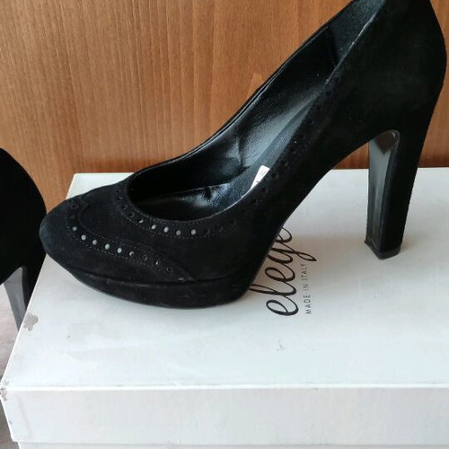 Black pumps size 38 like new