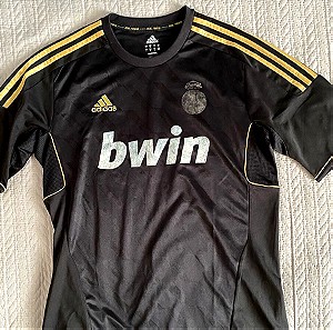 Real Madrid 2011-12 jersey