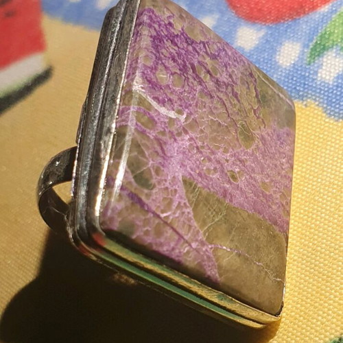 Ring with Purpurite polished stone size USA 5.5 new