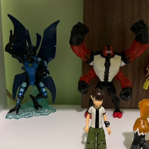Ben10 figures set