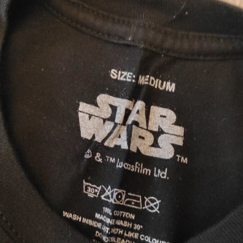 Star Wars The Force Awakens T-shirt medium black like new