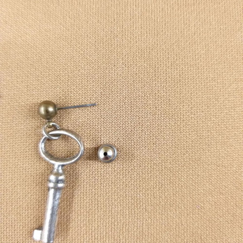 Key earrings new, metal stud