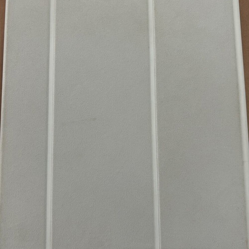 iPad A16 case, white