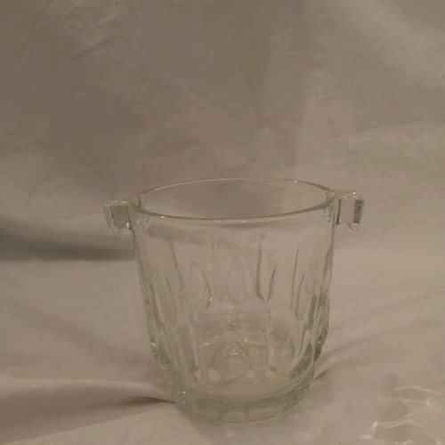 Glass ice bucket like new