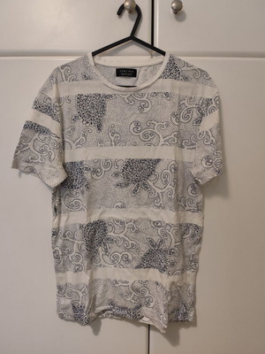 Zara man μπλούζα size small σαν καινούργιο