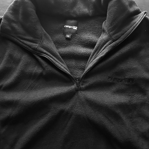 Campri M soft and thin fleece, black color.