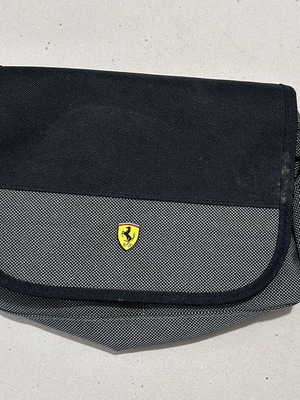 Ferrari τσαντάκι μέσης σε γκρι