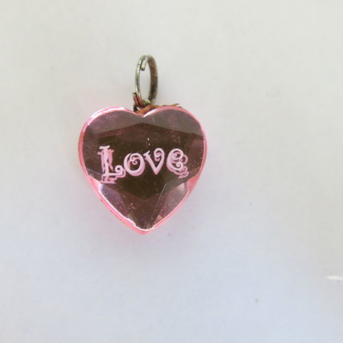 Plastic Polygonal Heart used pink with ring for keychain or necklace