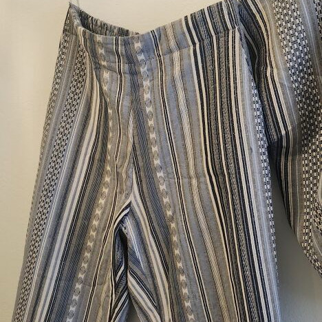 Frozen Berry Co ord set top and pants like new, colorful