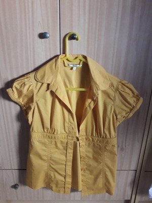 Women's yellow/mustard shirt