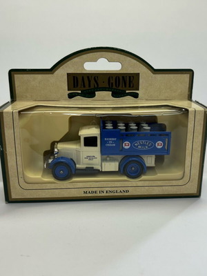 Lledo 1986 Ford Model A 1930 Stake Truck Nestle Milk καινούργιο