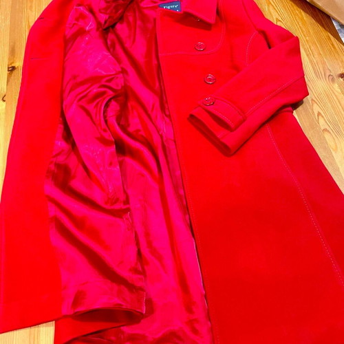 Figure red women's coat like new, medium size XL