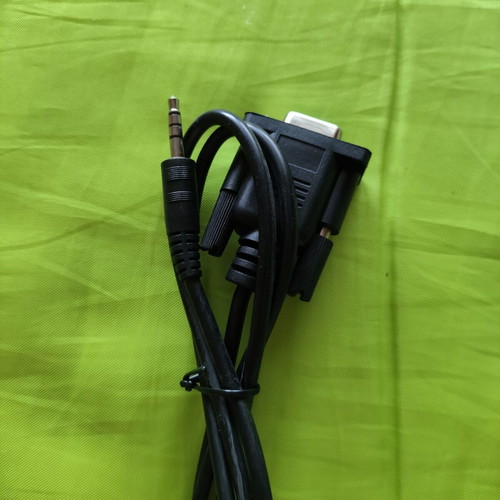 Mini Jack to VGA connection cable new for audio and video