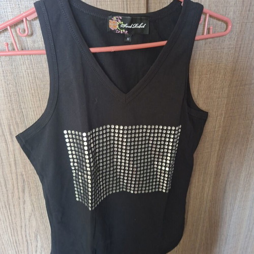 Black sleeveless top medium with silver print like new