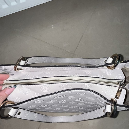 Guess shoulder bag like new