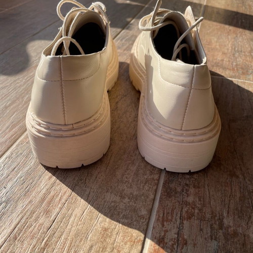 Women's Oxford shoes new, size 41, beige