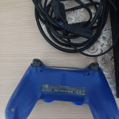PlayStation 4 console used, 500GB storage