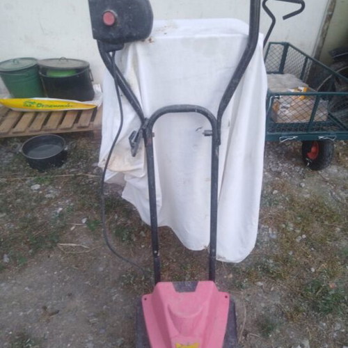 Petrol Tiller like new with small electric tiller gift