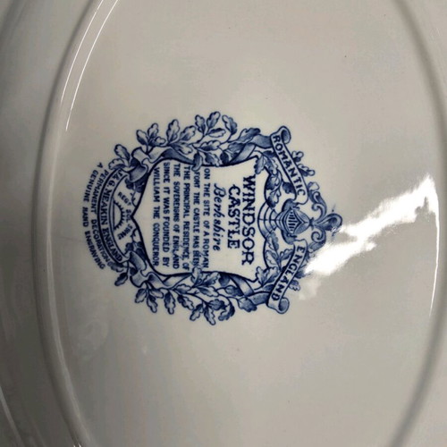 Romantic England 38-Piece Dinnerware Set used, J. & G. Meakin