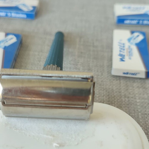 Gillette Super Slimtwist vintage razor used with gift blades