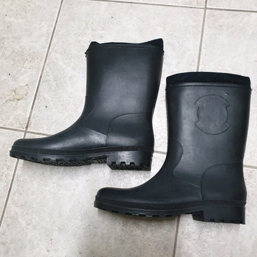 Galotses OLYMPOS size 39 new, black with fur lining
