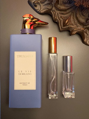 Trussardi District of Nolo Eau de Parfum decant 5 ml like new