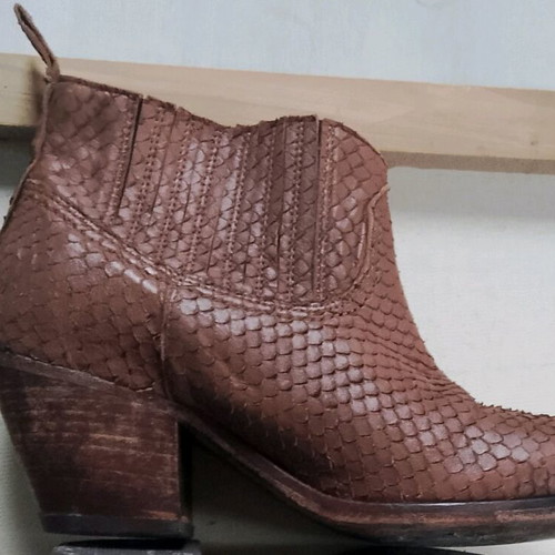 Catarina Martins handmade leather boots used, size 40, brown