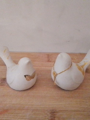 Plaster Birds New, Set of 2, 11cm with Gold Decorations