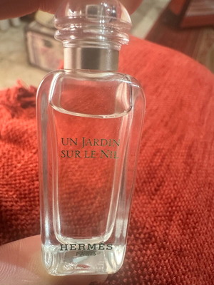 Hermes Un Jardin sur le Nil mini perfume 7.5ml unused