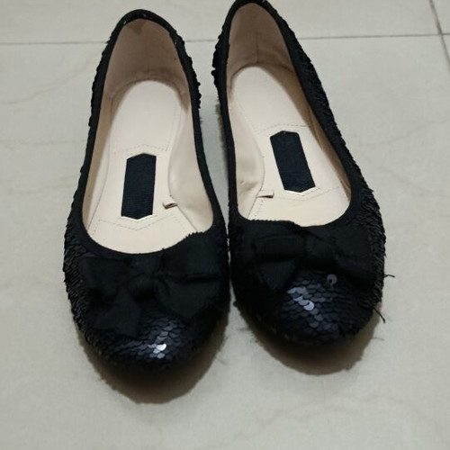 Zara Women black sequin ballerina flats with bow, size 37