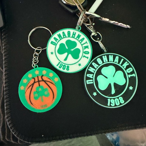Panathinaikos keychain set like new, glow in the dark and double-sided