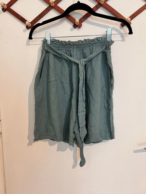 Viscose linen bermuda shorts used, pistachio green, one size