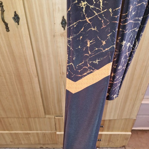 Lavalmore sports leggings new black with gold cracks size S