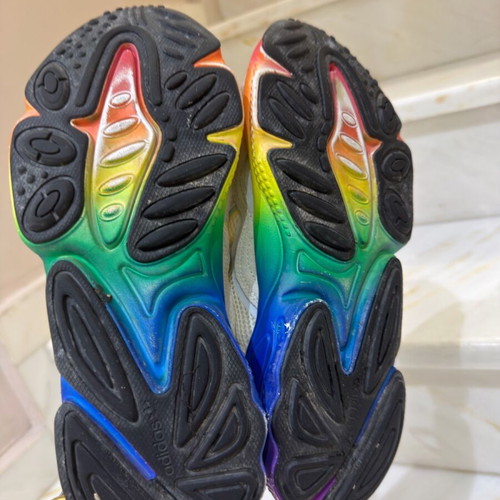 Adidas Ozweego Pride Of athletic shoes like new, multicolor, size 40.5
