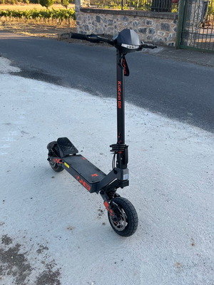 Kukirin G2 2025 electric scooter like new