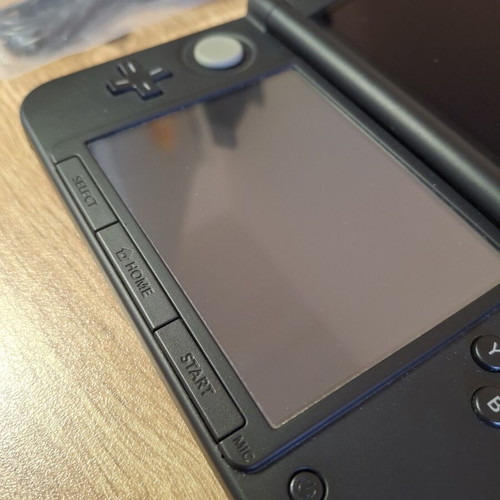 Nintendo 3DS XL Black and Red like new