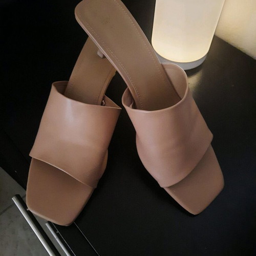 Mules with kitten heel H&M like new, beige