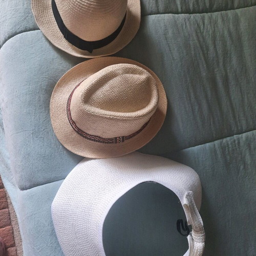 Straw hats used, size M