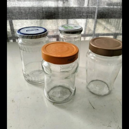 Glass jars like new, set of 4 for kitchen use