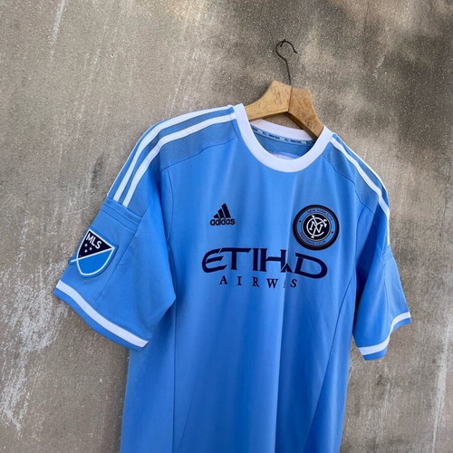 Adidas T-shirt oversized used, size L, blue