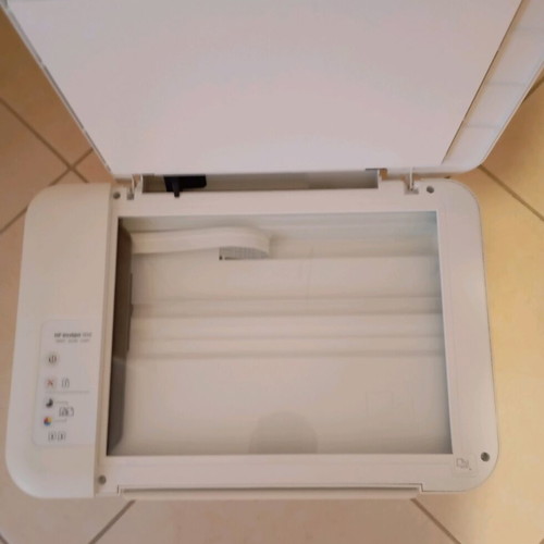 HP multifunction printer like new (printer, scanner, copier)