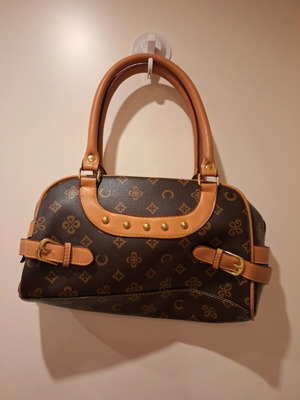 Brown handbag like new