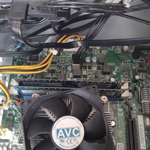 Lenovo ThinkCentre E73 IH81M desktop computer used, Intel Core i5, 8GB RAM, 3TB HDD