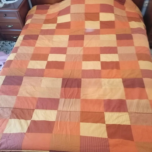 Double quilt used, 2.50x2.00, reversible, cotton