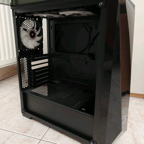 Corsair Carbide Series SPEC-DELTA RGB Tempered Glass Mid-Tower ATX Gaming Case used, black