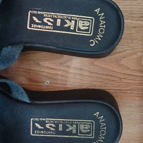 Kiss Kriss black plastic sandals like new, size 38