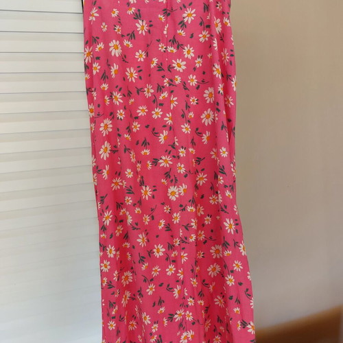 Stradivarius skirt, pink, size S with side slit