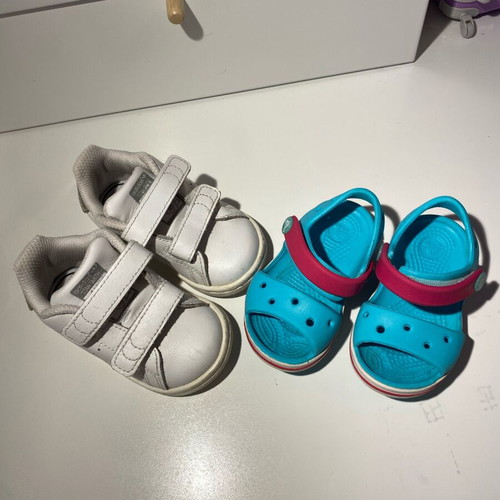 Adidas white sneakers and turquoise -  12,00 - Vendora.cy