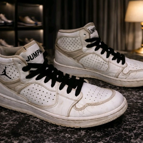 Nike Jordan Jumpman sports shoes like new, size 40.5, black and white
