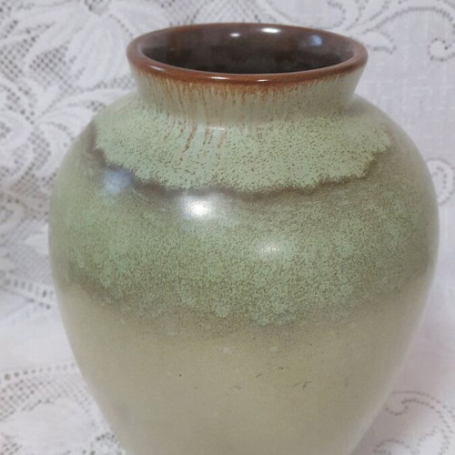 Vintage German ceramic vase like new, ombre brown and reseda shades